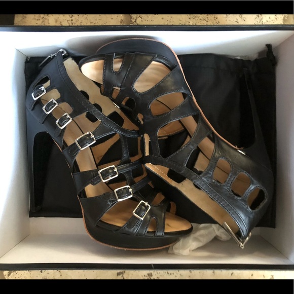 L.A.M.B by Fergie Black Leather Stiletto Heels - Picture 7 of 7